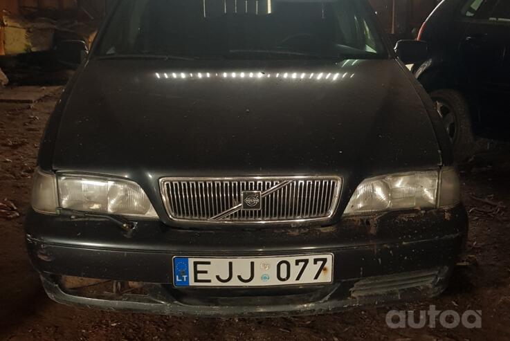 Volvo V70 1 generation wagon