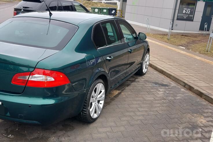 Skoda Superb 2 generation Liftback