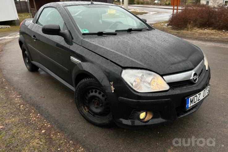 Opel Tigra 2 generation Twin Top cabriolet