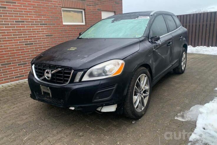 Volvo XC60 1 generation Crossover