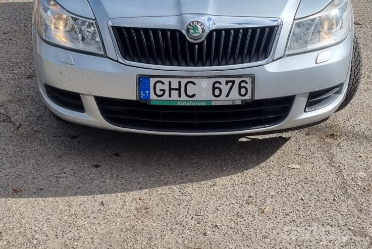 Skoda Octavia 2 generation [restyling] Combi wagon 5-doors