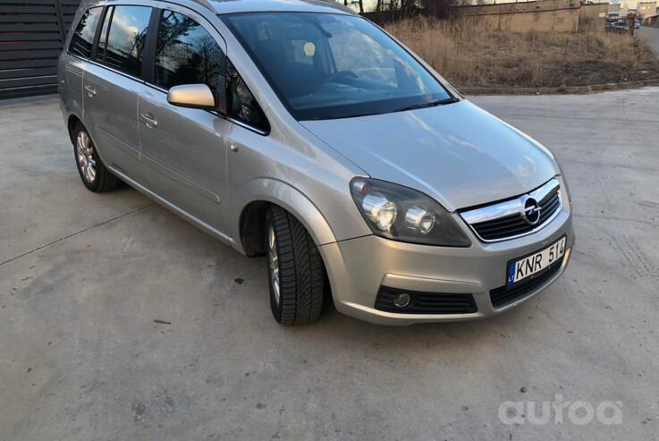 Opel Zafira B Minivan 5-doors