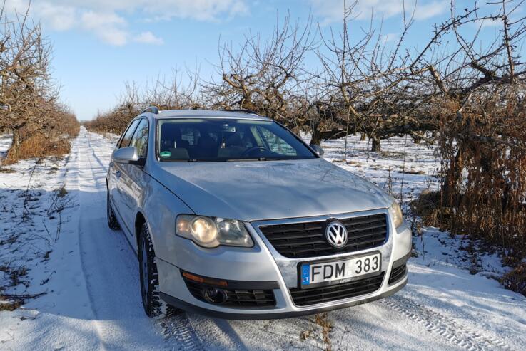 Volkswagen Passat B6 wagon 5-doors
