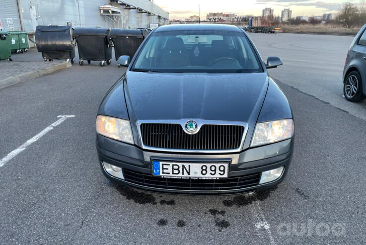 Skoda Octavia 2 generation Combi wagon 5-doors
