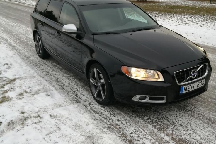 Volvo V70 3 generation wagon