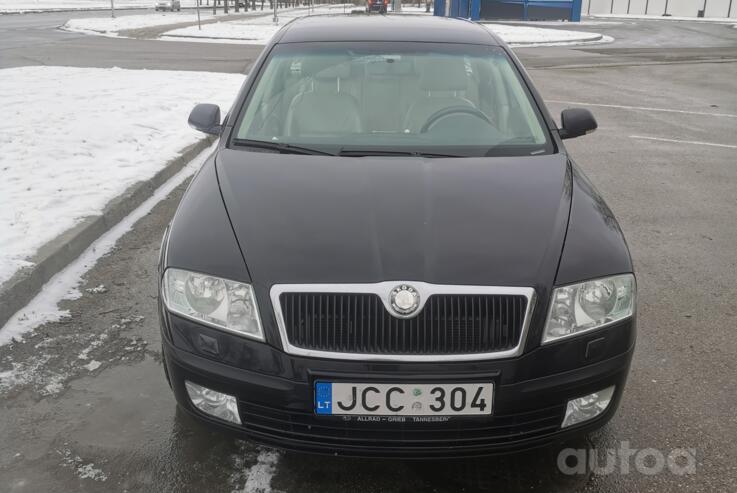 Skoda Octavia 2 generation Combi wagon 5-doors