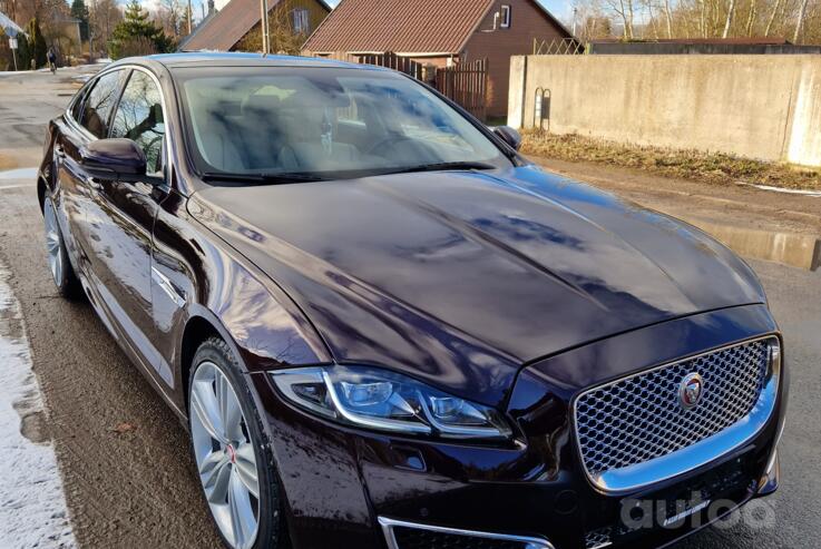 Jaguar XJ X351 Sedan 4-doors