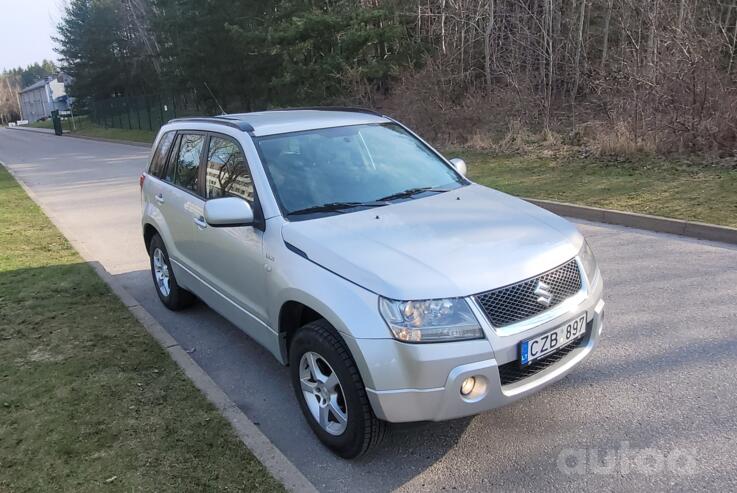 Suzuki Grand Vitara 2 generation Crossover 5-doors