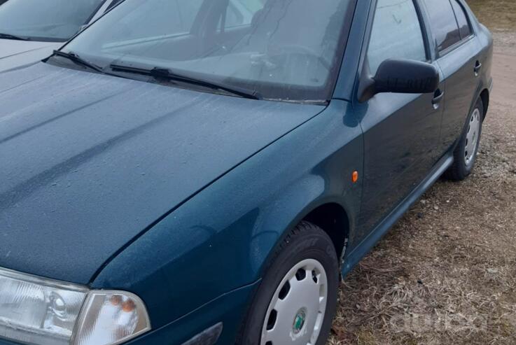 Skoda Fabia 6Y Sedan