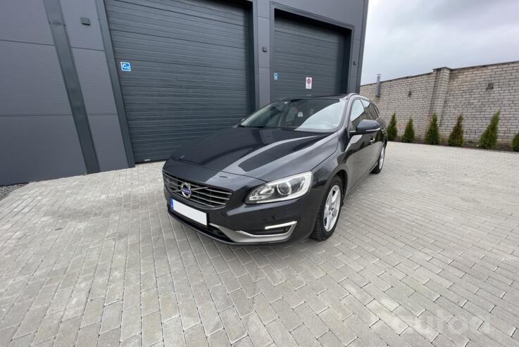 Volvo V60 1 generation [restyling] wagon 5-doors