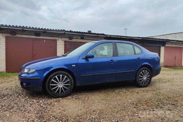 SEAT Toledo 2 generation Sedan