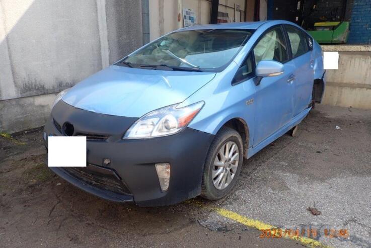 Toyota Prius XW30 [restyling]