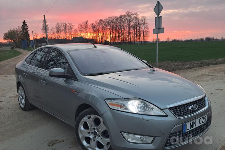 Ford Mondeo 4 generation Liftback