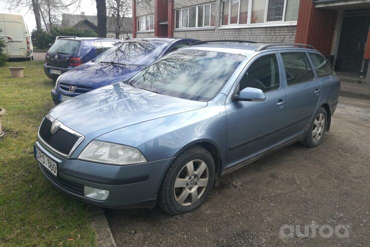 Skoda Octavia 2 generation Combi wagon 5-doors