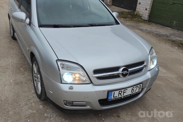 Opel Vectra C GTS hatchback