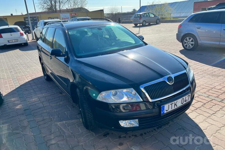 Skoda Octavia 2 generation Combi wagon 5-doors