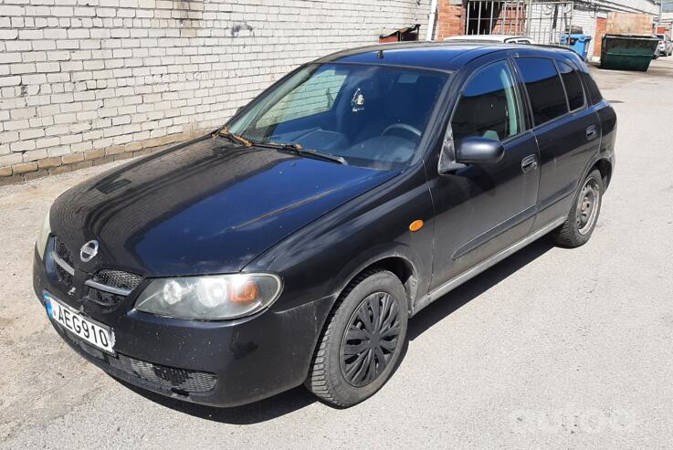 Nissan Almera N16 Hatchback 5-doors