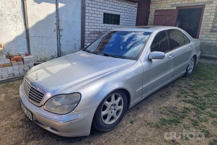 Mercedes-Benz S-Class W220 Sedan Long