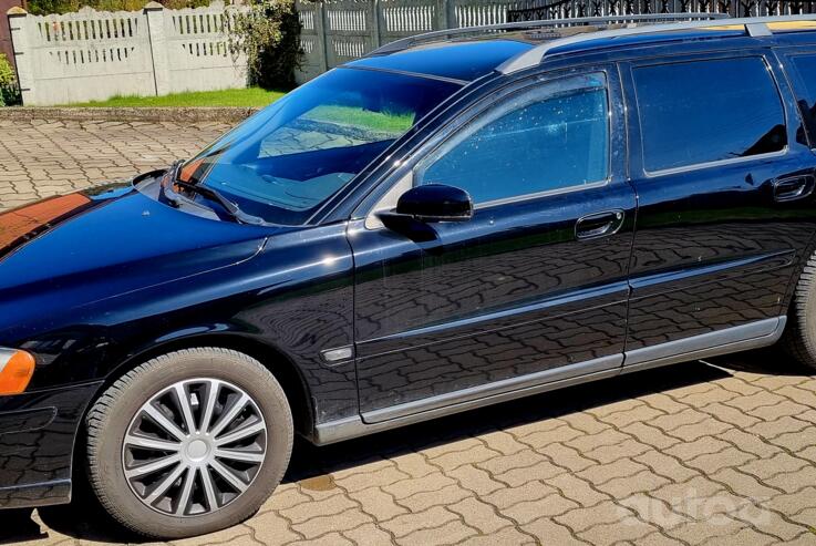 Volvo V70 2 generation [restyling] wagon 5-doors