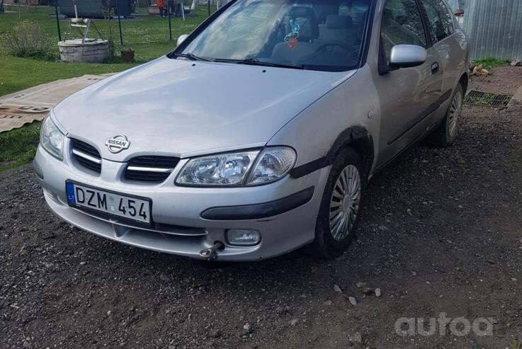Nissan Almera N16 Hatchback 3-doors