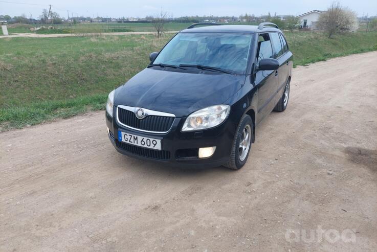Skoda Fabia 5J Combi wagon 5-doors