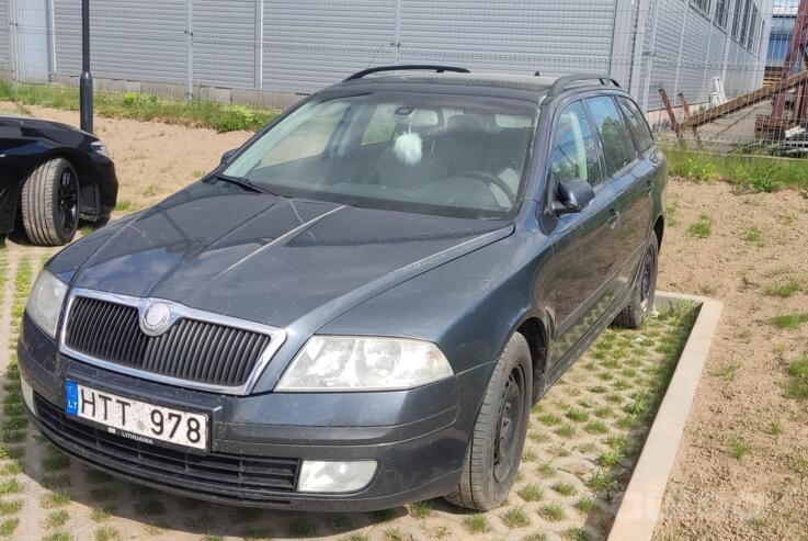 Skoda Octavia 2 generation Combi wagon 5-doors