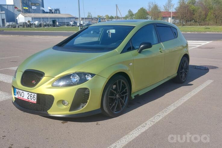 SEAT Leon 2 generation Hatchback 5-doors
