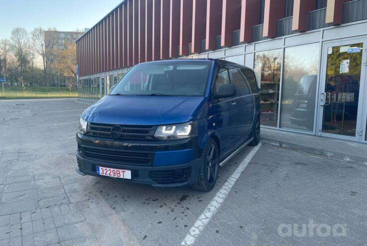 Volkswagen Transporter T5 Minivan 4-doors
