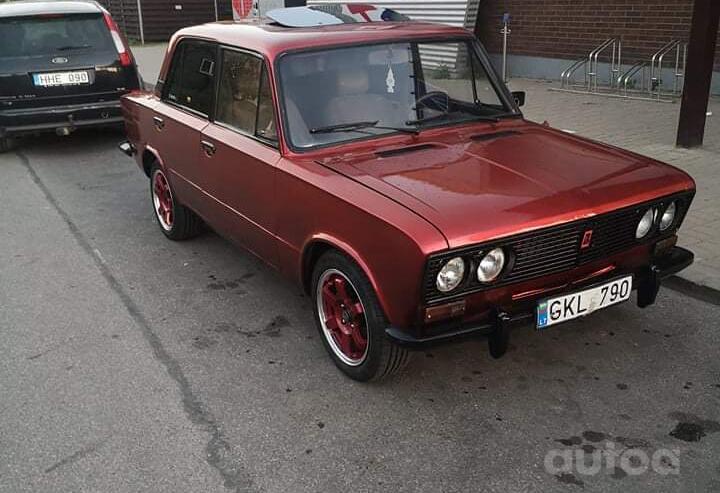 LADA (VAZ) 2103