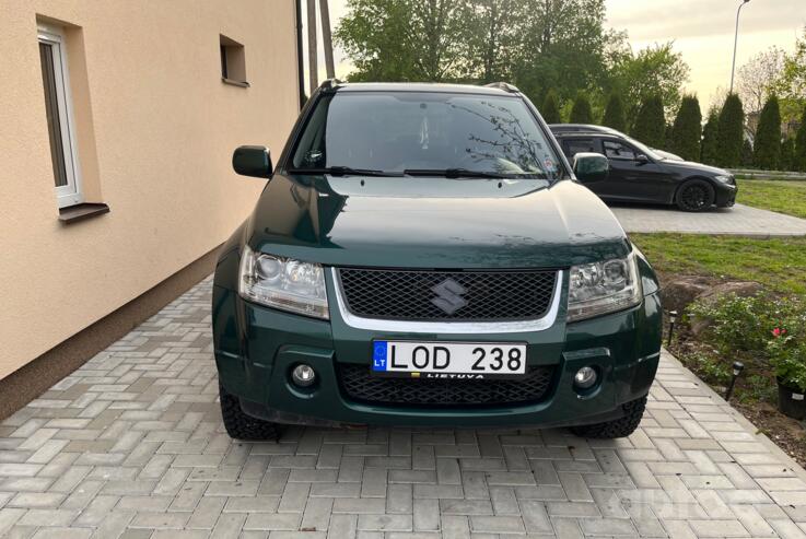 Suzuki Grand Vitara 2 generation Crossover 5-doors