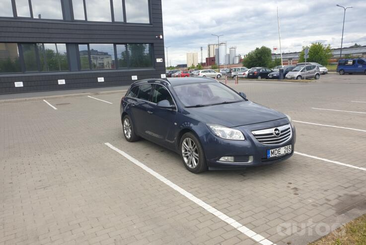 Opel Insignia A Sports Tourer wagon 5-doors