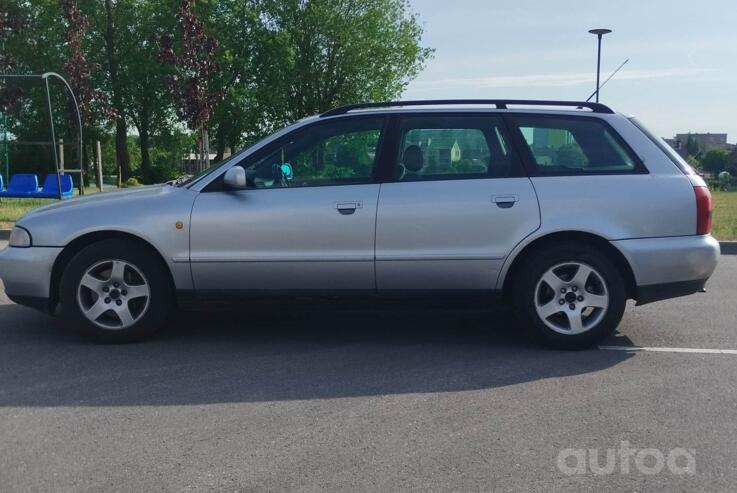 Audi A4 B5 [restyling] Avant wagon 5-doors