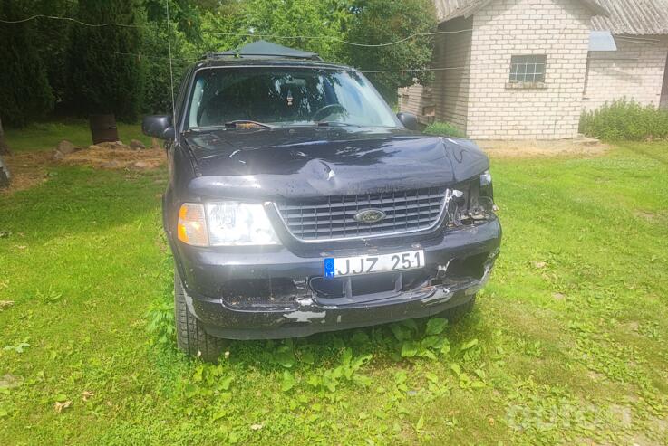 Ford Explorer 3 generation SUV