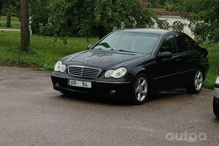 Mercedes-Benz C-Class W203/S203/CL203 Sedan