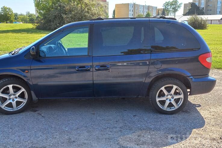 Chrysler Voyager 4 generation [restyling] Minivan