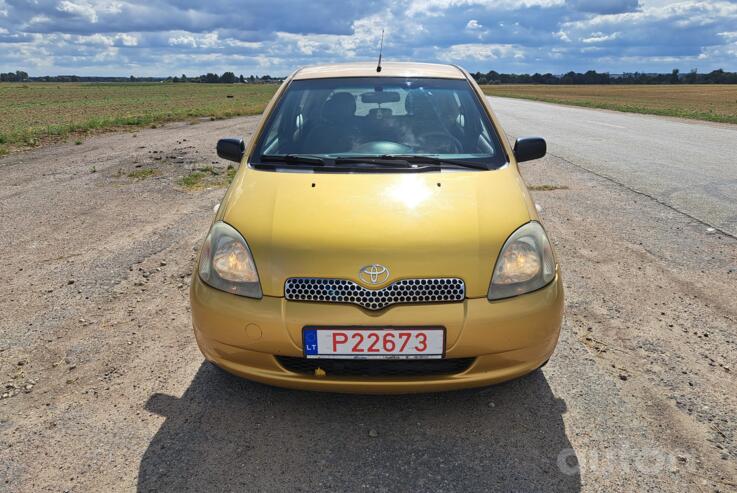 Toyota Yaris 1 generation