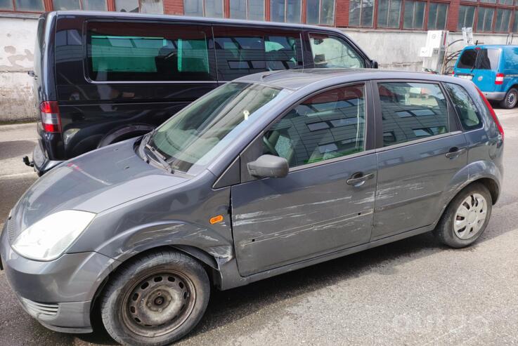 Ford Fiesta 5 generation Hatchback 5-doors
