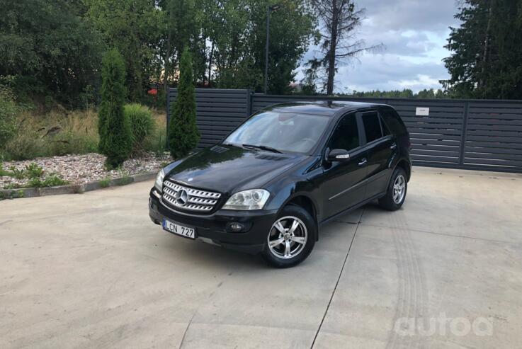 Mercedes-Benz M-Class W164 Crossover 5-doors