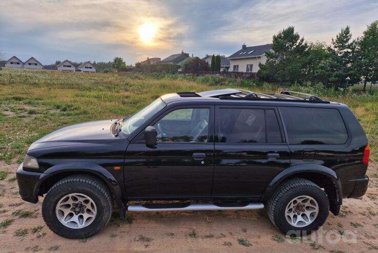 Mitsubishi Pajero Sport 1 generation SUV