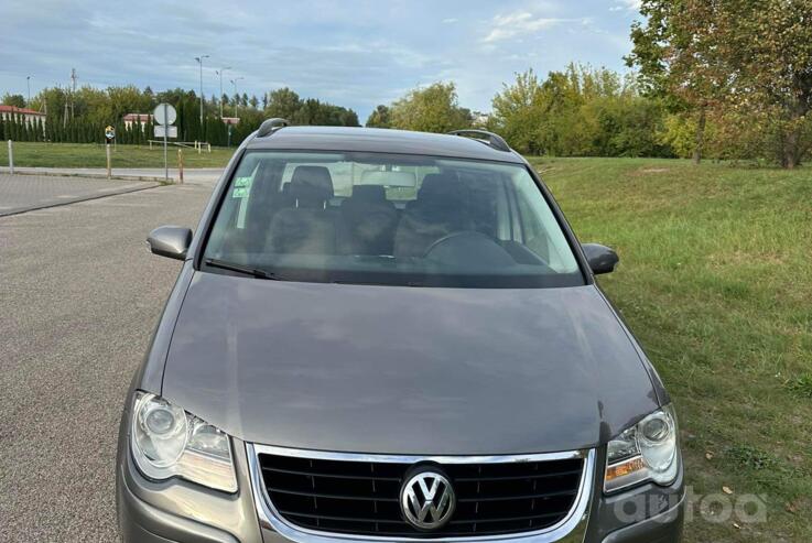 Volkswagen Touran 1 generation [restyling] Minivan 5-doors
