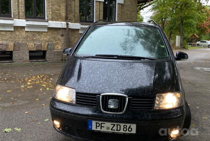 SEAT Alhambra 1 generation [restyling] Minivan