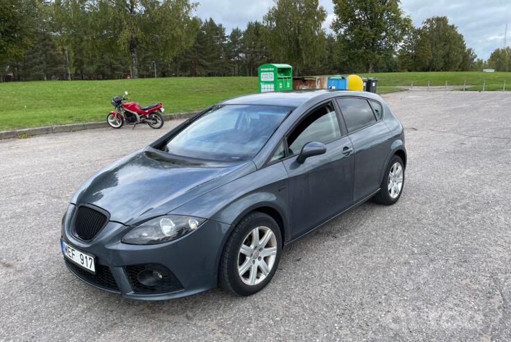 SEAT Leon 2 generation Hatchback 5-doors