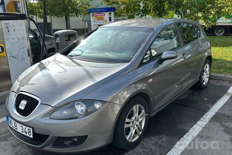 SEAT Leon 2 generation Hatchback 5-doors