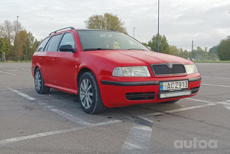 Skoda Octavia 1 generation [restyling] Combi wagon 5-doors