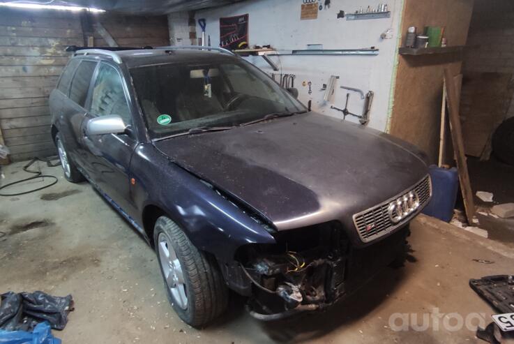Audi A4 B5 Avant wagon 5-doors