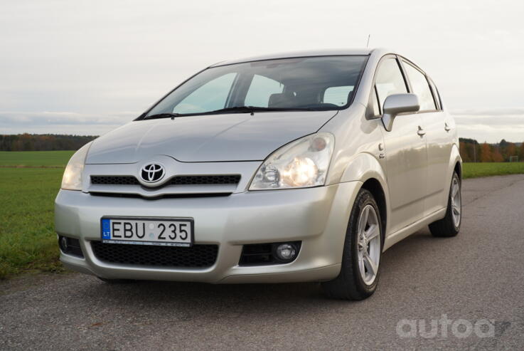 Toyota Corolla Verso 1 generation [restyling] Minivan