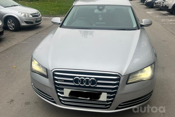 Audi A8 D4/4H Sedan