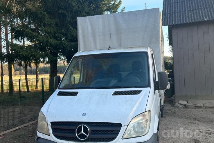 Mercedes-Benz Sprinter Second generation