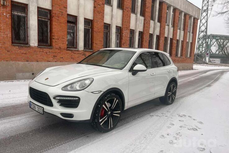 Porsche Cayenne 958 Crossover