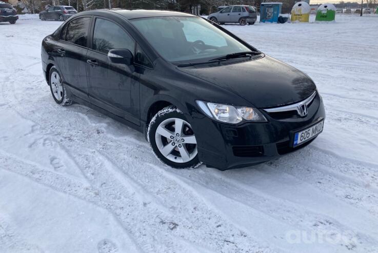 Honda Civic 8 generation Sedan 4-doors